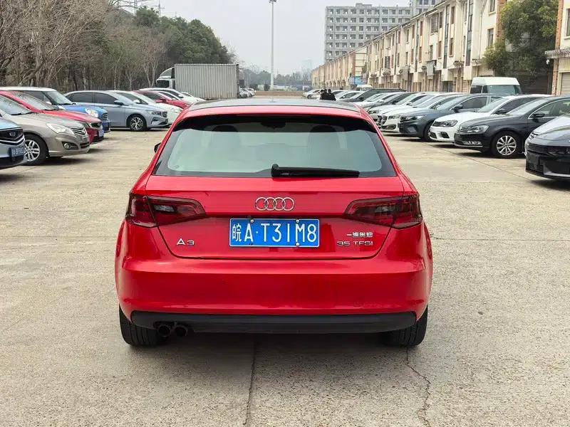 Audi A3 2014 Sportback 35 TFSI Automatic Comfort — миниатюра 5