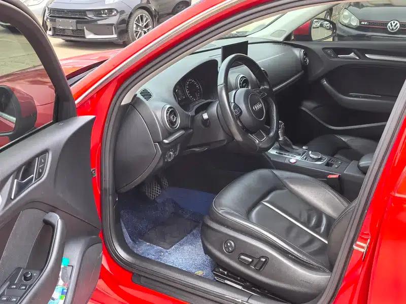 Audi A3 2014 Sportback 35 TFSI Automatic Comfort — миниатюра 8