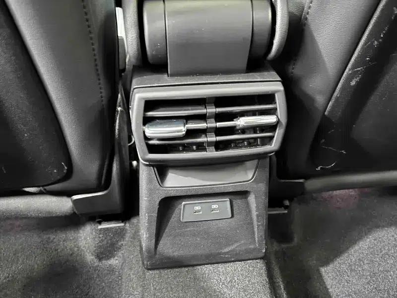 Audi A3 2023 Facelift Sportback 35 TFSI Fashion Sporty Model — миниатюра 15