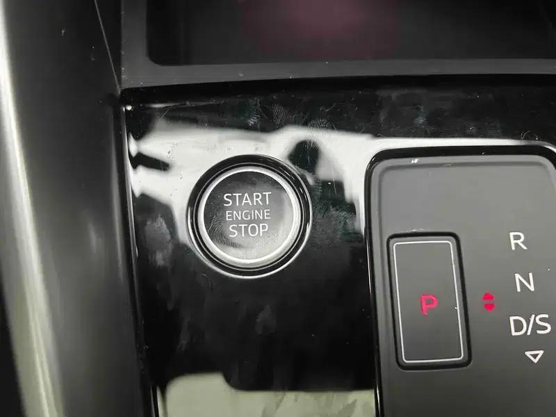 Audi A3 2023 Facelift Sportback 35 TFSI Fashion Sporty Model — миниатюра 10