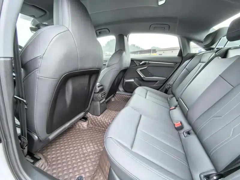 Audi A3 2025 A3L Limousine 35 TFSI Flying Spur Enjoyment Edition — миниатюра 10