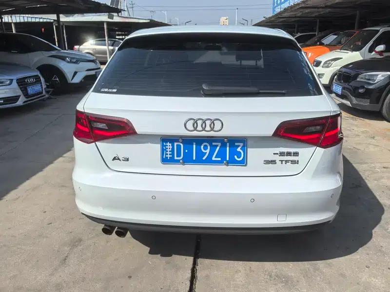 Audi A3 2014 Sportback 35 TFSI Automatic Entry-Level Model — миниатюра 4