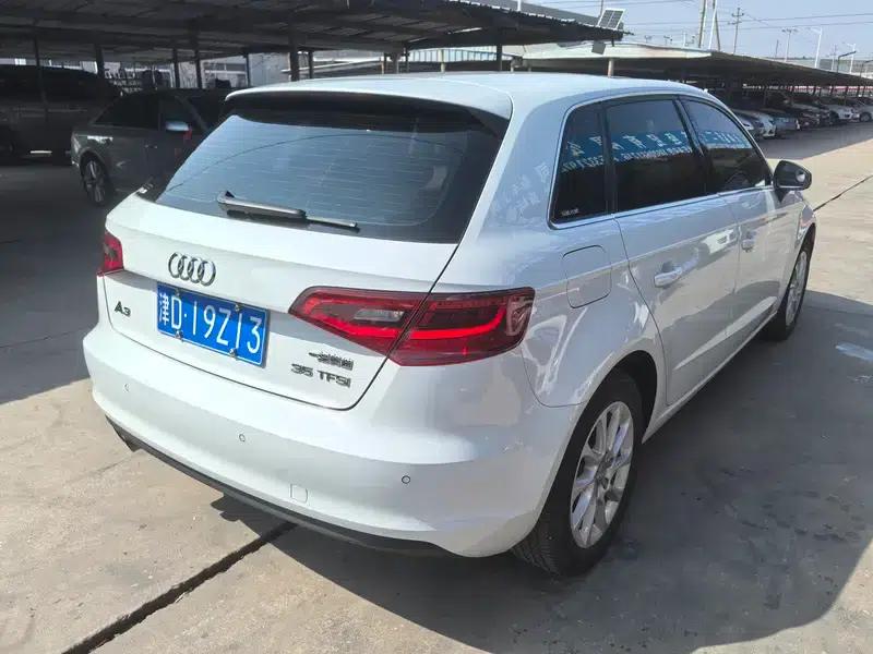 Audi A3 2014 Sportback 35 TFSI Automatic Entry-Level Model — миниатюра 5