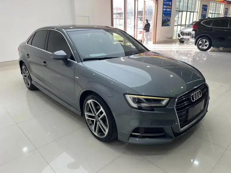 Audi A3 2018 30th Anniversary Edition Limousine 35 TFSI Sport — миниатюра 3