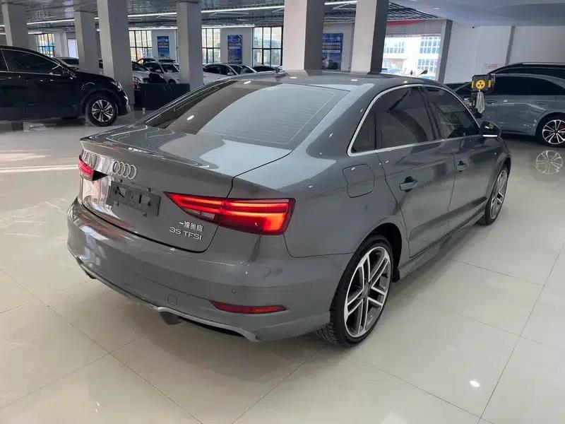 Audi A3 2018 30th Anniversary Edition Limousine 35 TFSI Sport — миниатюра 7