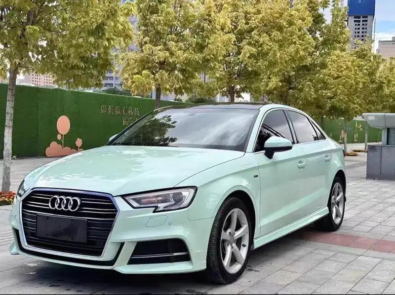 Audi A3 2018 30th Anniversary Edition Limousine 35 TFSI Fashion Model — миниатюра 1