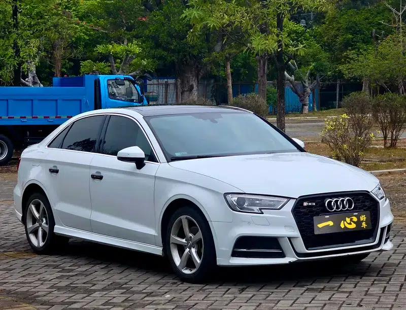 Audi A3 2018 30th Anniversary Edition Limousine 35 TFSI Fashion Model — миниатюра 3