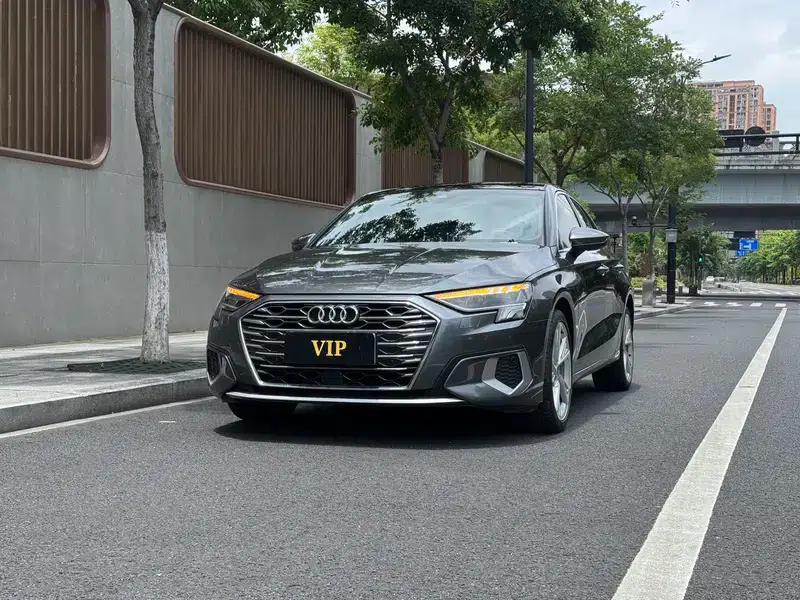 Audi A3 2023 Facelift Sportback 35 TFSI Fashion Elegance — миниатюра 1
