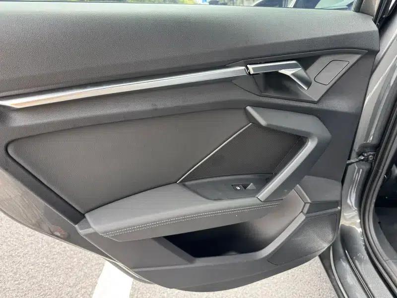 Audi A3 2023 Facelift Sportback 35 TFSI Fashion Elegance — миниатюра 19