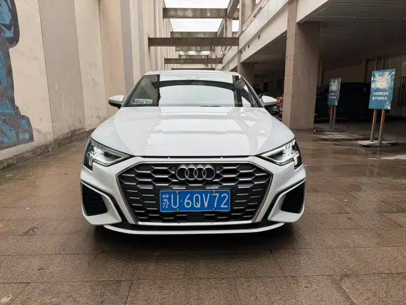 Audi A3 2021 Sportback 35 TFSI Fashionable Elegant Model — миниатюра 2