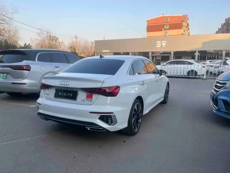 2024 Audi A3 A3L Limousine 35 TFSI Progressive Elegance — миниатюра 5