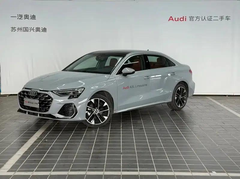 Audi A3 2025 A3L Limousine 35 TFSI Flying Spur Luxury Edition — миниатюра 1