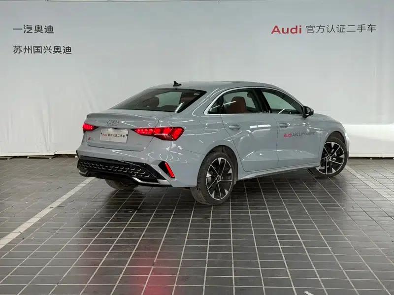 Audi A3 2025 A3L Limousine 35 TFSI Flying Spur Luxury Edition — миниатюра 4