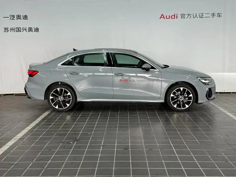 Audi A3 2025 A3L Limousine 35 TFSI Flying Spur Luxury Edition — миниатюра 5