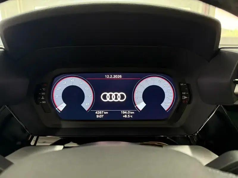 Audi A3 2025 A3L Limousine 35 TFSI Flying Spur Luxury Edition — миниатюра 8