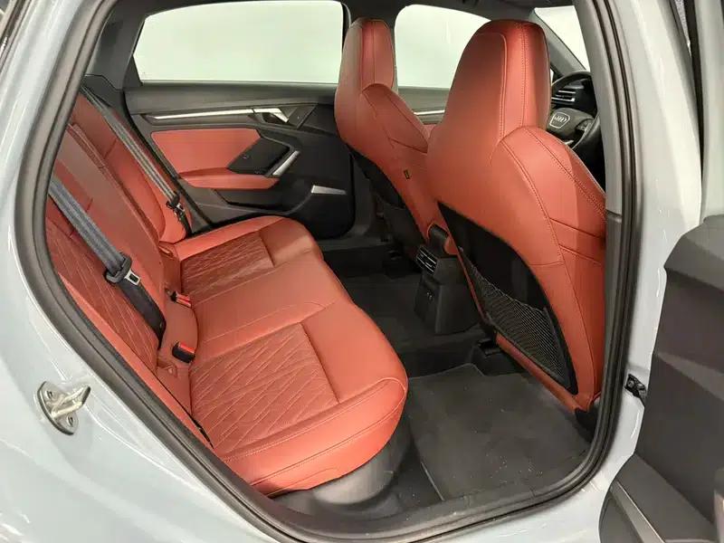 Audi A3 2025 A3L Limousine 35 TFSI Flying Spur Luxury Edition — миниатюра 10