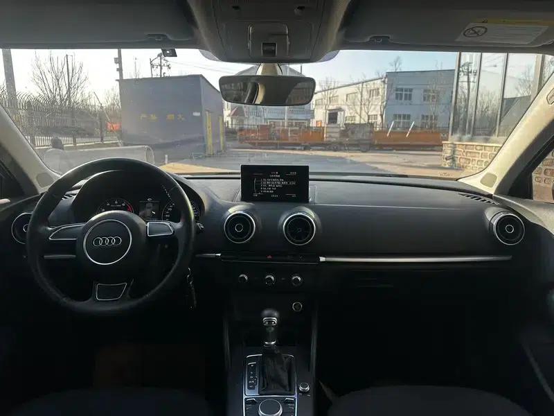 Audi A3 2016 Sportback 35 TFSI Special Edition — миниатюра 8