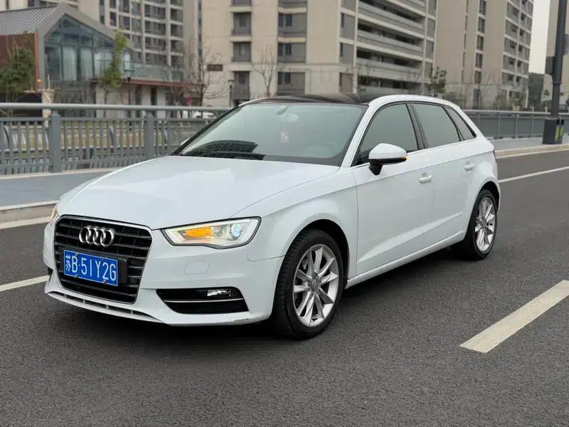 Audi A3 2014 Sportback 35 TFSI Automatic Comfort — миниатюра 1