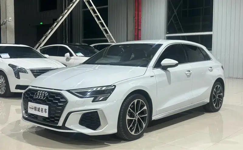 Audi A3 2021 Sportback 35 TFSI Progressive Sport — миниатюра 1
