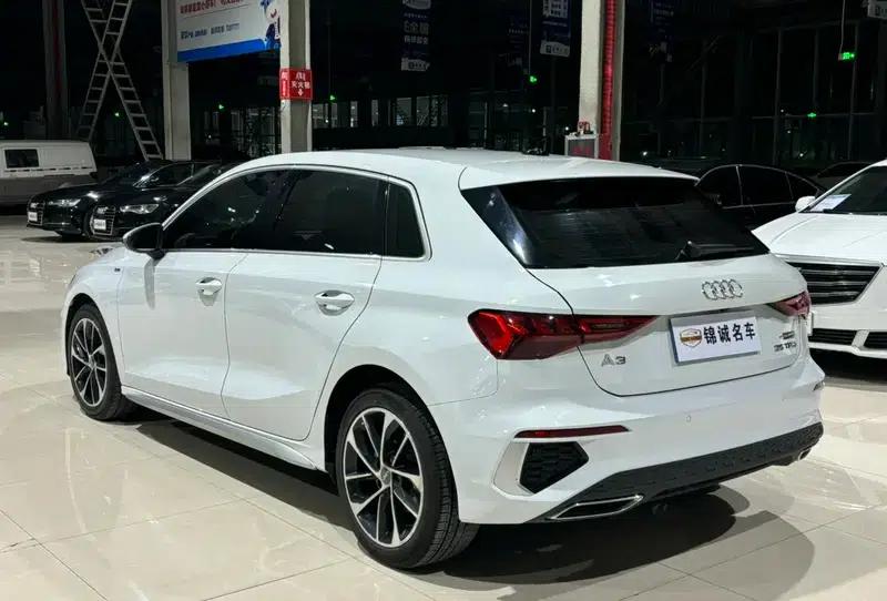 Audi A3 2021 Sportback 35 TFSI Progressive Sport — миниатюра 4