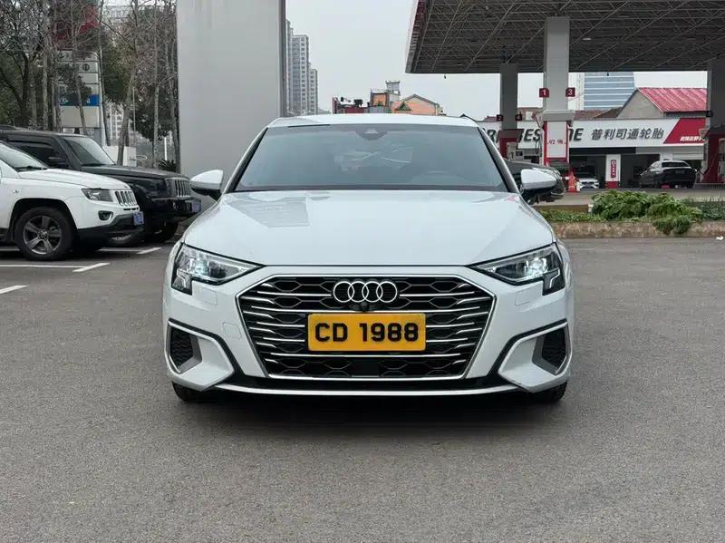 Audi A3 2022 Sportback 35 TFSI Progressive Sport — миниатюра 2