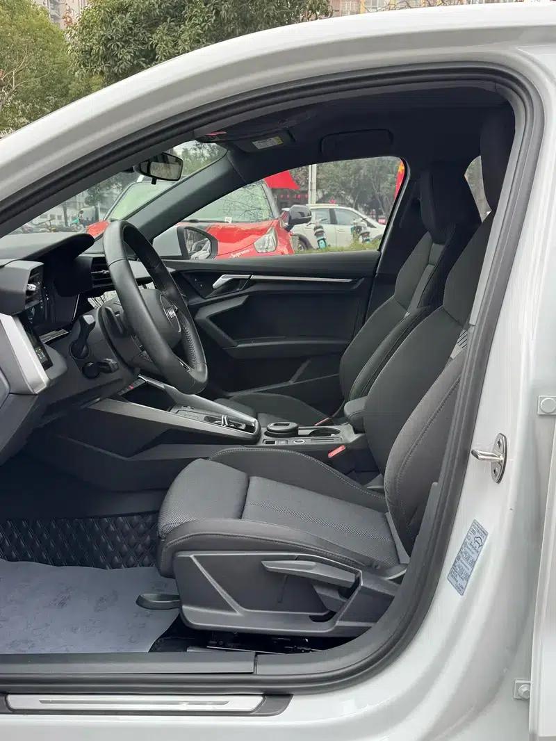Audi A3 2022 Sportback 35 TFSI Progressive Sport — миниатюра 8