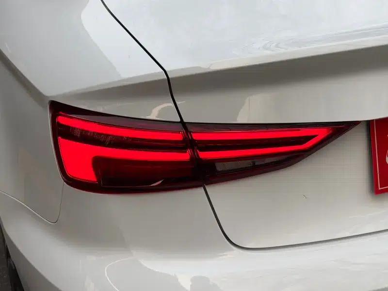 Audi A3 2018 30th Anniversary Edition Limousine 35 TFSI Sport — миниатюра 11