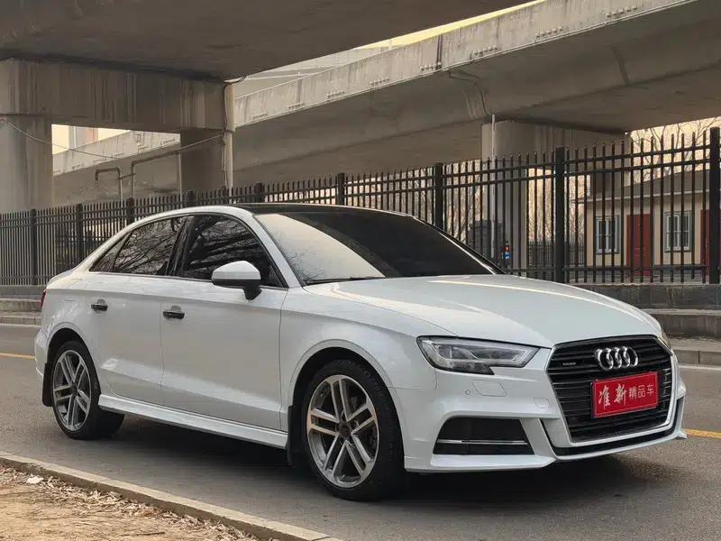 Audi A3 2018 30th Anniversary Edition Limousine 35 TFSI Sport — миниатюра 3