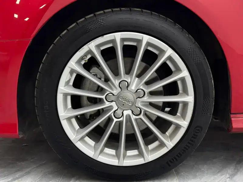 Audi A3 2018 30th Anniversary Edition Sportback 35 TFSI Fashion Model — миниатюра 8
