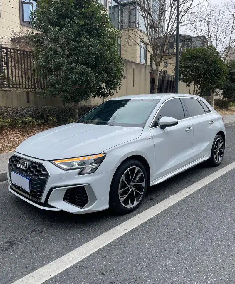 Audi A3 2021 Sportback 35 TFSI Progressive Elegance — миниатюра 1