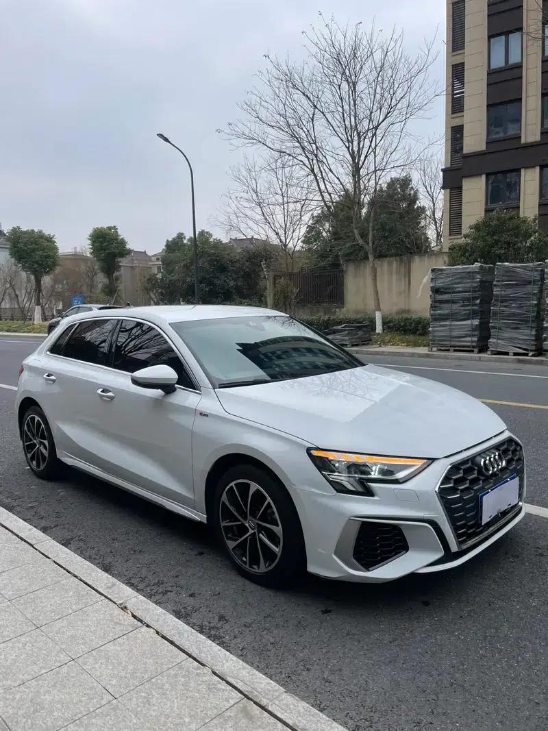 Audi A3 2021 Sportback 35 TFSI Progressive Elegance — миниатюра 3