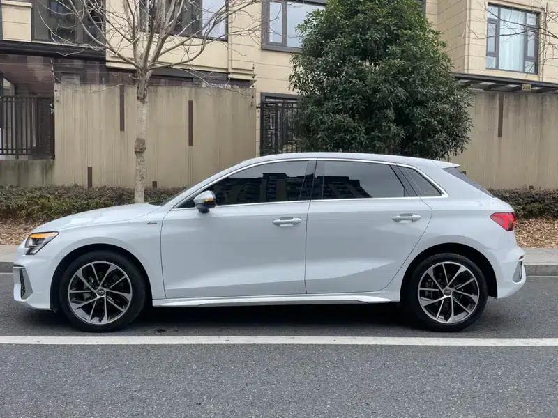 Audi A3 2021 Sportback 35 TFSI Progressive Elegance — миниатюра 4