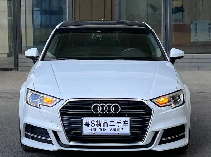 Audi A3 2018 30th Anniversary Edition Limousine 35 TFSI Fashion Model — миниатюра 2