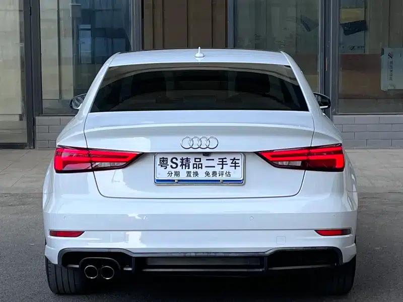 Audi A3 2018 30th Anniversary Edition Limousine 35 TFSI Fashion Model — миниатюра 5