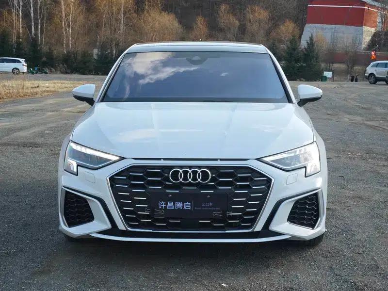 Audi A3 2021 Sportback 35 TFSI Fashion Sport — миниатюра 2