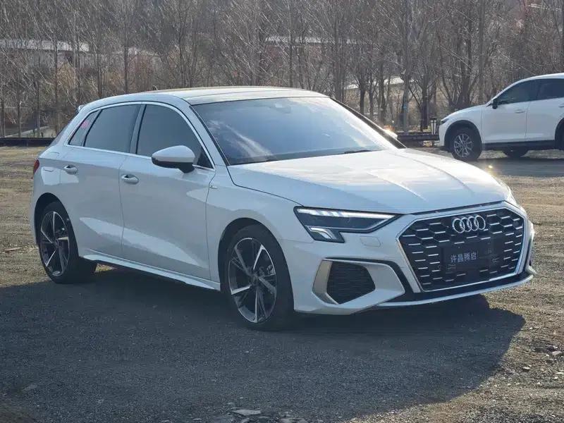 Audi A3 2021 Sportback 35 TFSI Fashion Sport — миниатюра 3