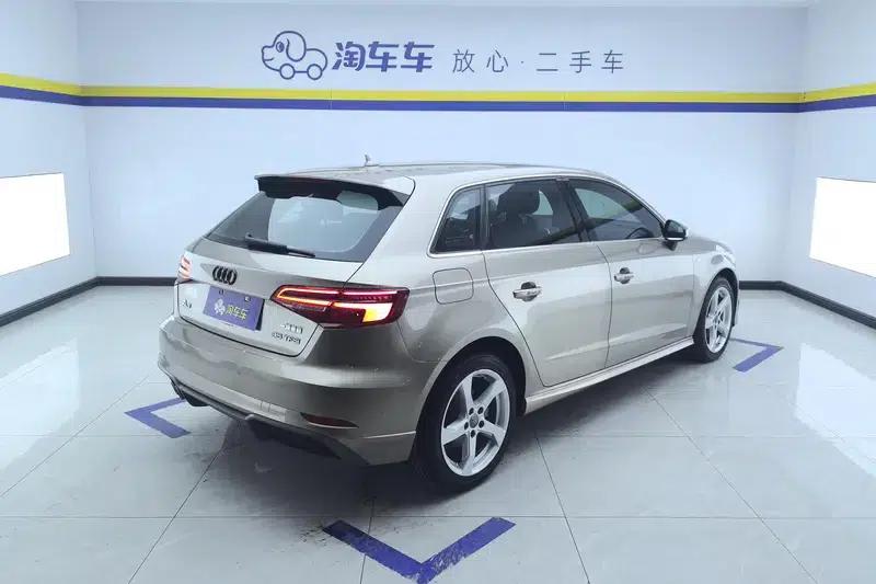 Audi A3 2018 30th Anniversary Edition Sportback 35 TFSI Fashion Model — миниатюра 3