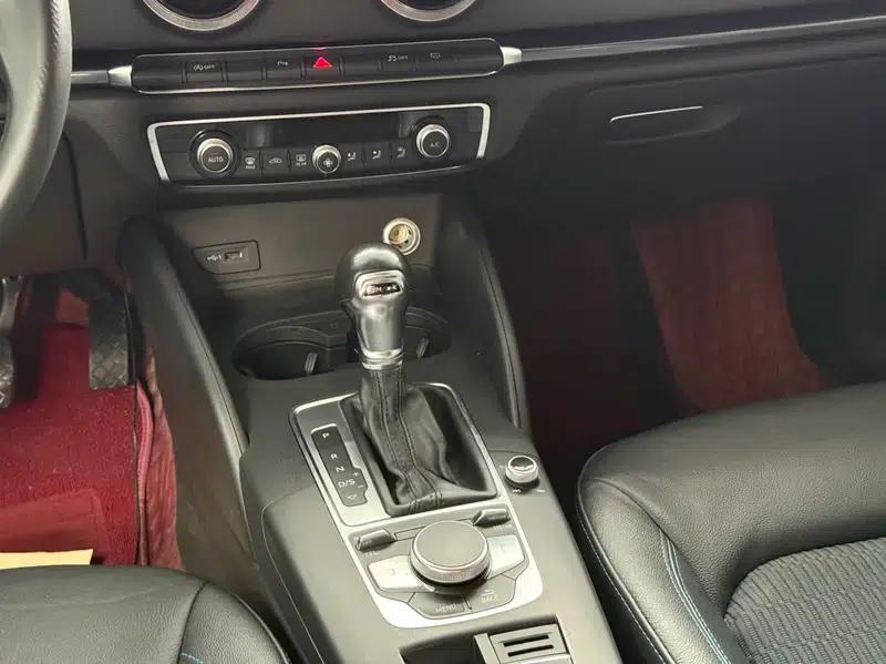 Audi A3 2019 Limousine 35 TFSI Fashion Edition (National V Emission Standard) — миниатюра 10