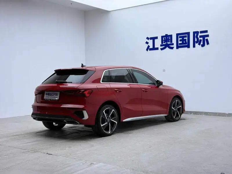 Audi A3 2022 Sportback 35 TFSI Fashion Sport — миниатюра 6