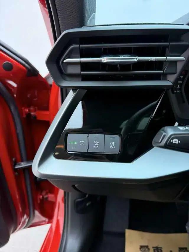 Audi A3 2022 Sportback 35 TFSI Fashion Sport — миниатюра 7