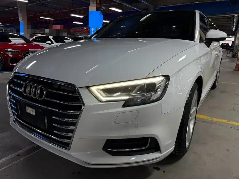 Audi A3 2018 30th Anniversary Edition Limousine 35 TFSI Progressive — миниатюра 1