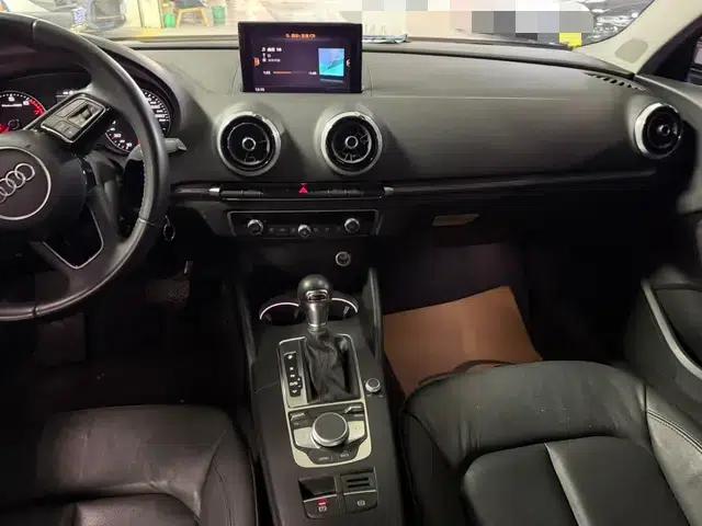 Audi A3 2018 30th Anniversary Edition Limousine 35 TFSI Progressive — миниатюра 12