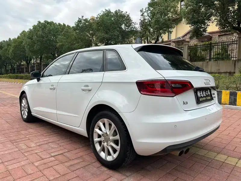 Audi A3 2015 Sportback 35 TFSI Millionth Anniversary Smart Edition — миниатюра 5