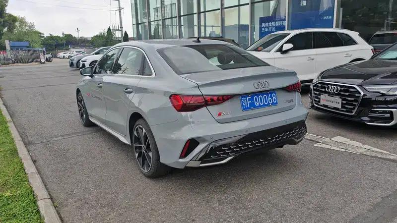 2024 Audi A3 A3L Limousine 35 TFSI Fashionable Elegant Model — миниатюра 3