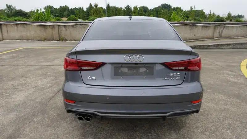 Audi A3 2018 30th Anniversary Edition Limousine 35 TFSI Fashion Model — миниатюра 5