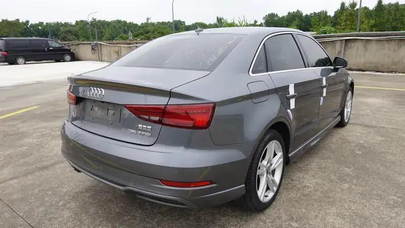 Audi A3 2018 30th Anniversary Edition Limousine 35 TFSI Fashion Model — миниатюра 6