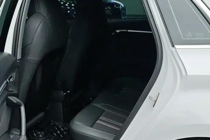 Audi A3 2024 Sportback 35 TFSI Progressive Sport — миниатюра 11