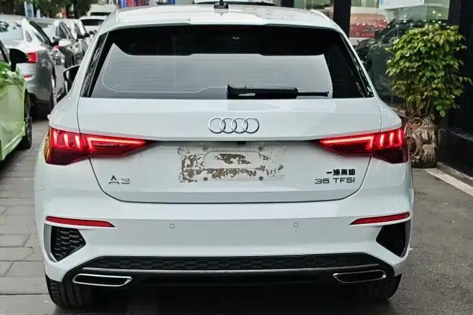 Audi A3 2024 Sportback 35 TFSI Progressive Sport — миниатюра 3