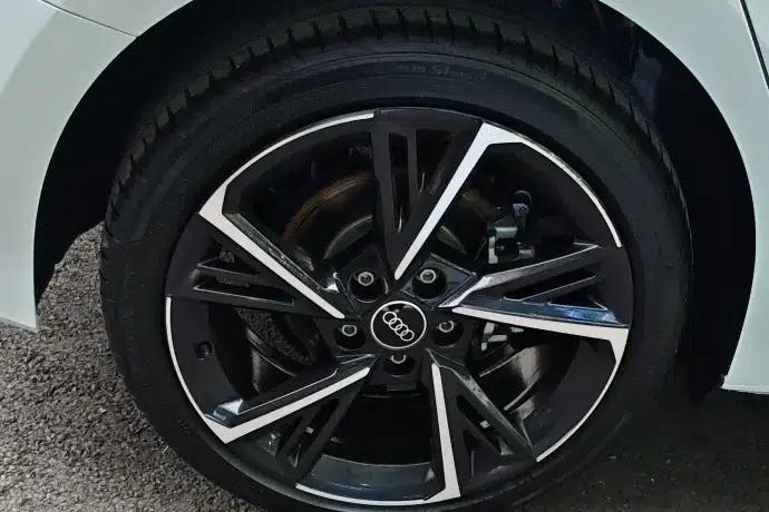 Audi A3 2024 Sportback 35 TFSI Progressive Sport — миниатюра 8