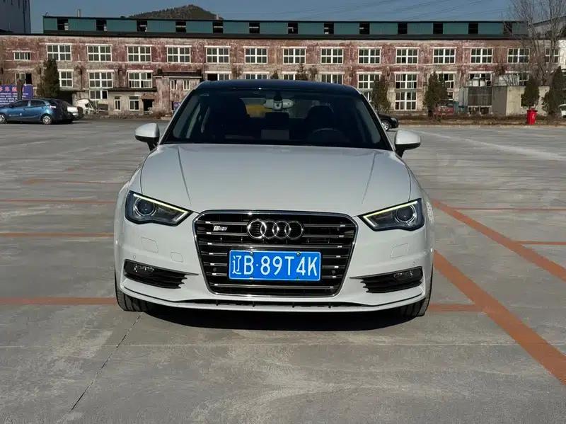Audi A3 2015 Limousine 40 TFSI Automatic Luxury — миниатюра 2